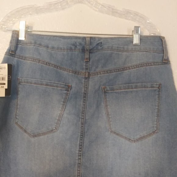 Energie women's size 11 light wash faux wrap skirt - Picture 5 of 16
